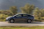 Toyota Prius Plug-in Hybrid 2016 года